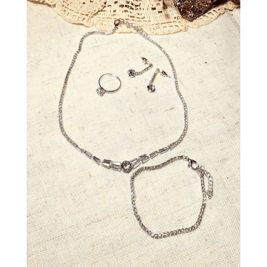 CONJUNTO ESTRAS CON PIEDRA CENTRAL