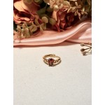 ANILLO CON PIEDRA DE COLOR INCRUSTADA