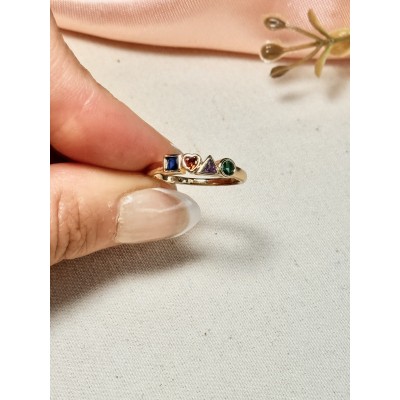 ANILLO CON FORMAS GEOMÉTRICAS DE COLOR