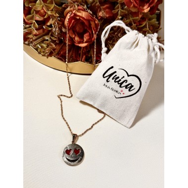 CADENA DIJE CARITA CON OJITOS CORAZÓN