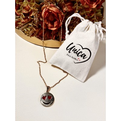 CADENA DIJE CARITA CON OJITOS CORAZÓN