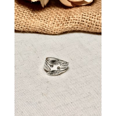 ANILLO HOJITAS Y PISTILO DE STRASS