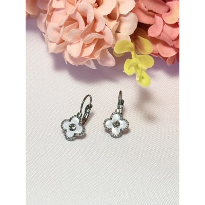 ARO COLGANTE TREBOL BLANCO