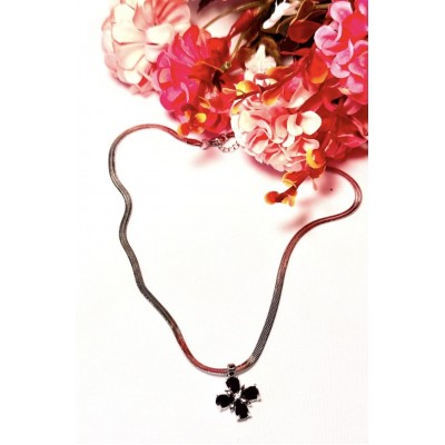 CADENA CHATA DIJE TREBOL NEGRO