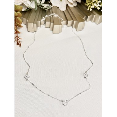 CADENA CON FLORCITAS INCRUSTADAS