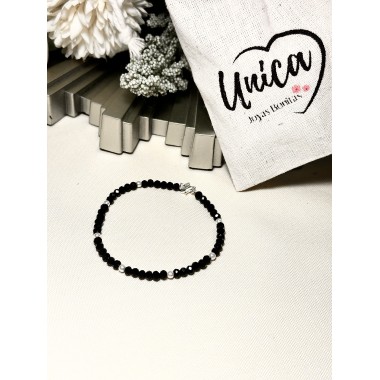 PULSERA NEGRA CON DETALLE PLATEADO